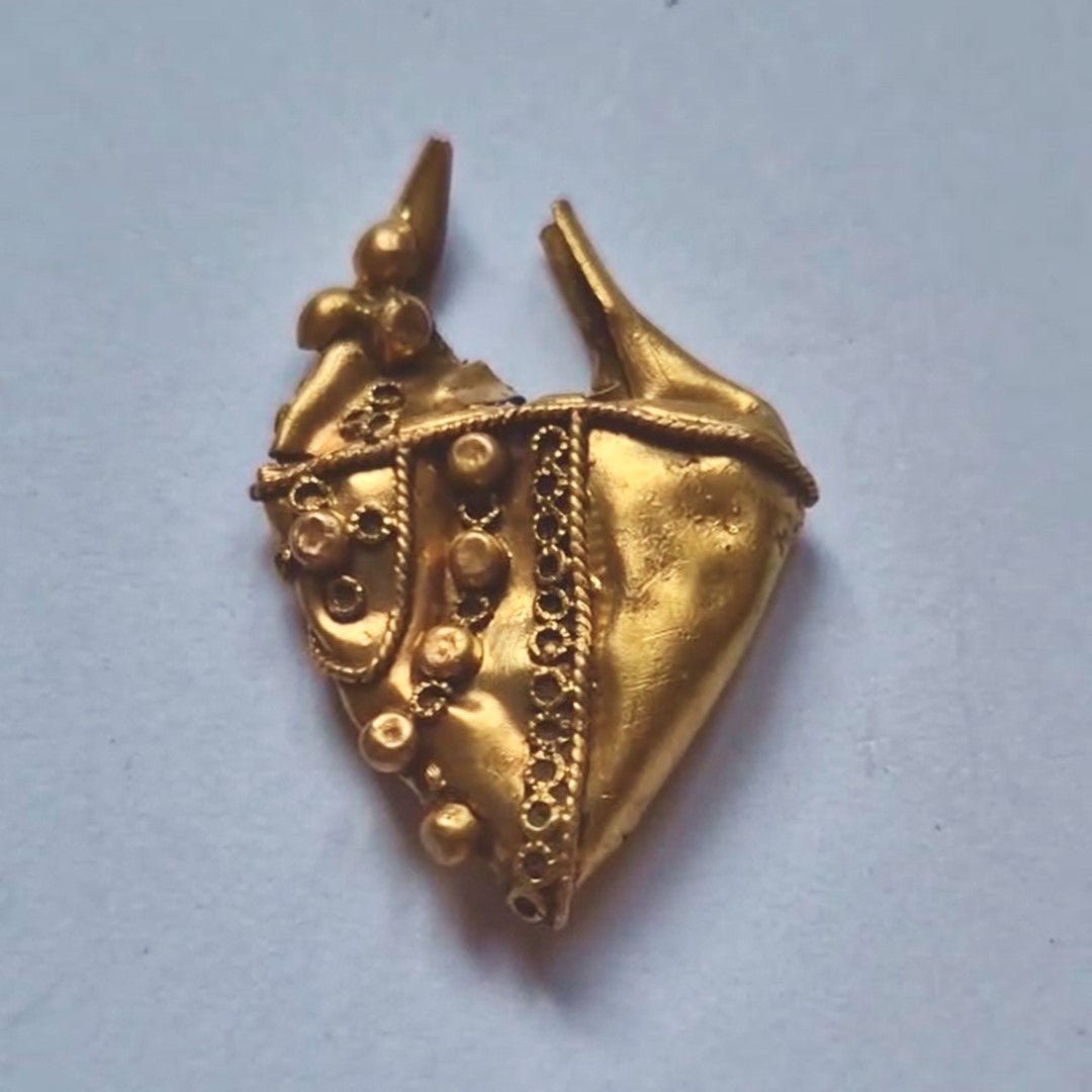 Saxon Gold! How a Father-Son Treasure Hunting Trip Led to an Incredible Discovery - Andrew Geoghegan